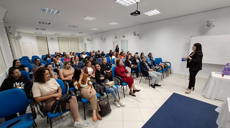 Interação e conhecimento marcam evento da CDL Caçador 3 IMG 20250510 WA0008