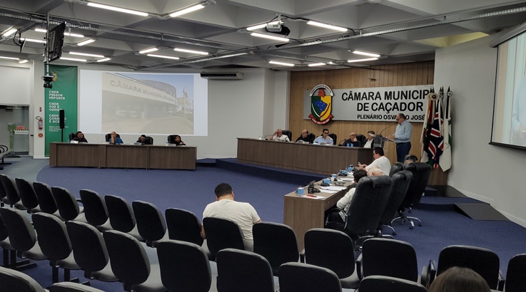 Ampe apresenta proposta para criação de Centro de Inovação 1 ampe1