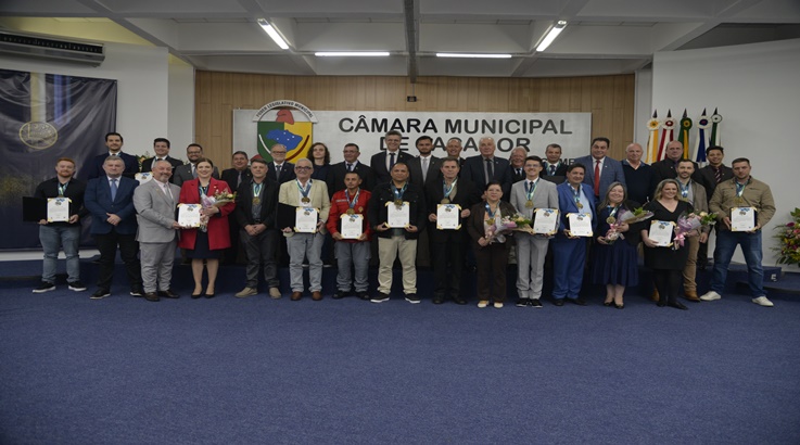 Câmara reconhece trajetória dos Destaque Caçadorenses 1 dest1