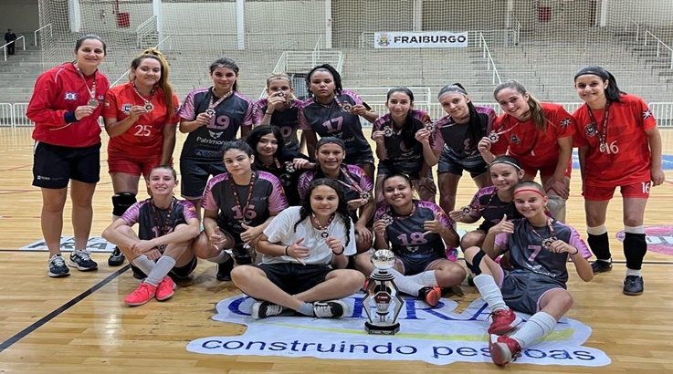 Futsal Feminino de Caçador é campeão da Olifrai na categoria adulto 2 ffutsal2