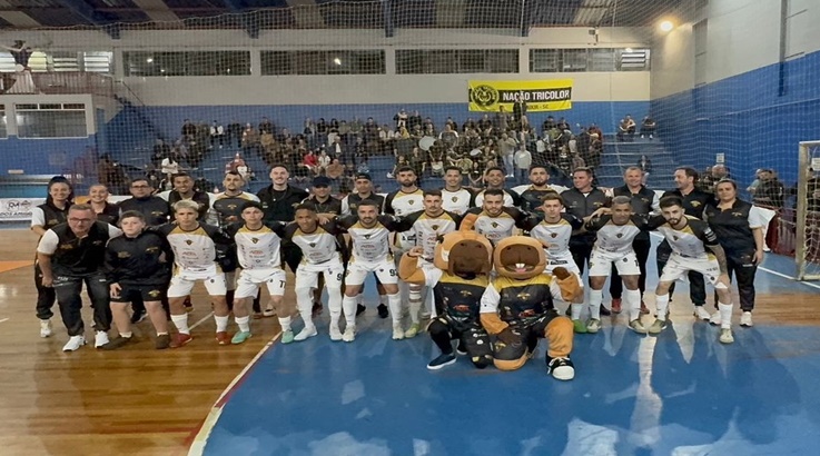 Atuação de gala: Caçador Futsal goleia líder Catantuvas por 6 a 1 2 futsal