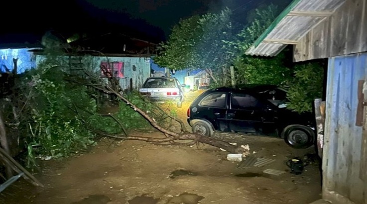 Os efeitos do temporal em Caçador e Lebon Régis 1 lebom