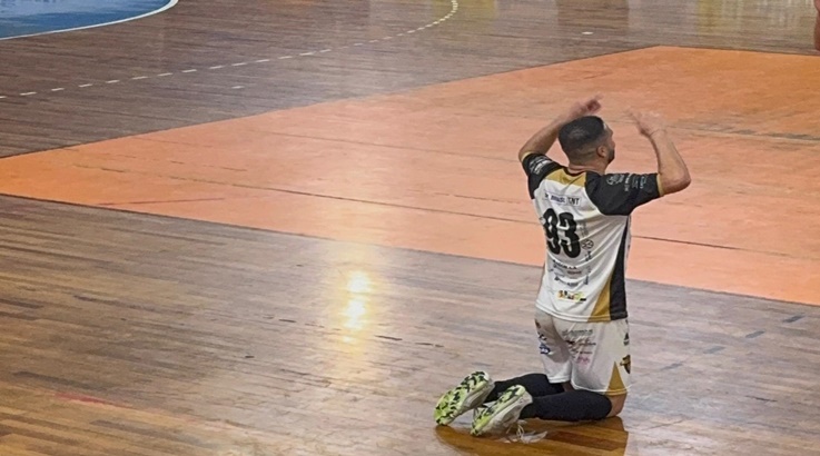 Caçador Futsal goleia Xaxiense e assume a liderança da Copa SC 2 2 3