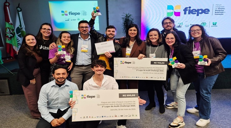 Uniarp marca presença no 10º FIEPE da Acafe 1 evento1