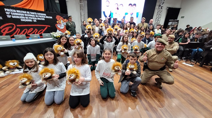 15º BPM realiza formaturas do Proerd e celebra a força da prevenção em Caçador 3 IMG 20250707 WA0004