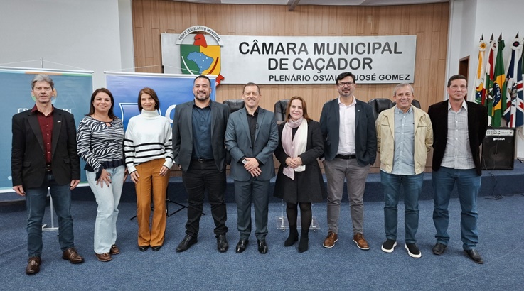 Conhecimento: Palestra sobre vendas inspira associados da CDL Caçador 3 palestra3