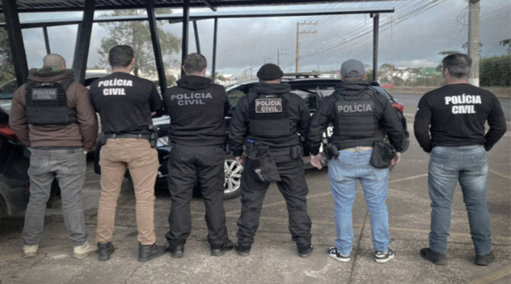 policiais
