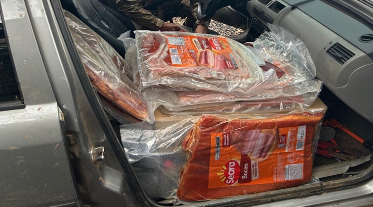 PRF recupera parte de carga de carne roubada após perseguição no Meio-Oeste 1 droga2