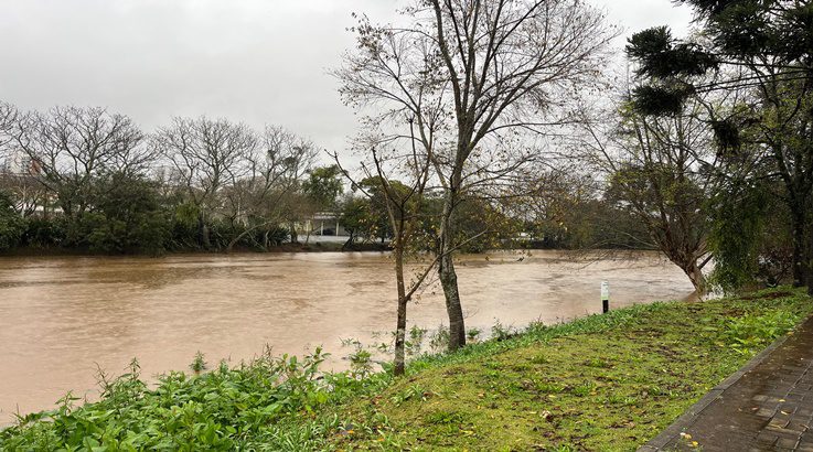 Chuvas chegam a 120mm em 24 horas em Caçador 1 Rio do Peixe