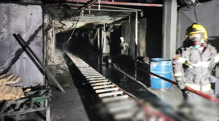 Incêndio destrói fábrica de móveis em Fraiburgo 1 enar2