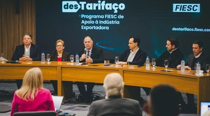 Fiesc lança programa de apoio a indústrias e trabalhadores afetados pelo tarifaço 1 reunião