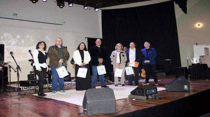 1ª edição do Festival Universitário da Canção foi um sucesso 5 jurados
