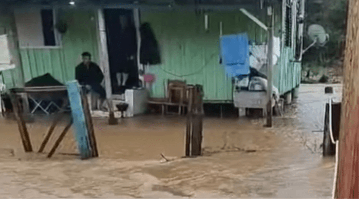 Chuvas intensas causam alagamentos e deslizamentos em Videira 1 Videira