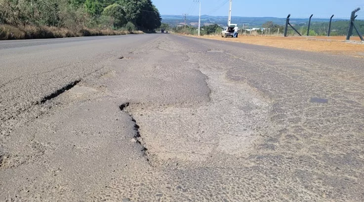 Revitalização da SC-350 próximo à Sincol deve ser concluída em dezembro buracos