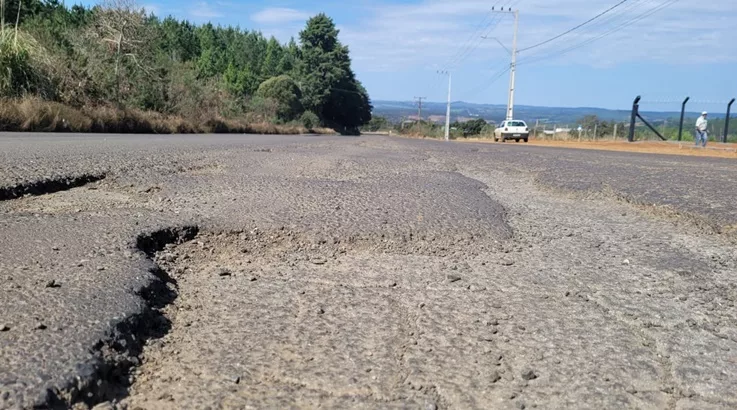 Revitalização da SC-350 próximo à Sincol deve ser concluída em dezembro 3 buraco1