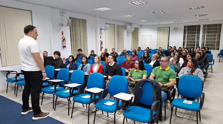 CDL Caçador promove palestra sobre alta performance no atendimento 2 cdl1 2