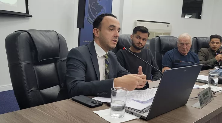 Vereador Johny reassume cadeira na Câmara de Caçador Johny