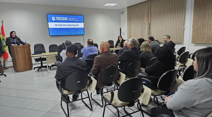 Prefeitura de Caçador entrega matrículas para famílias no Loteamento Maleski 1 lotes