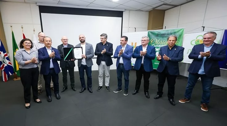 Governador Jorginho Mello visita a UNIARP e anuncia apoio à ampliação do Maice 1 recursos