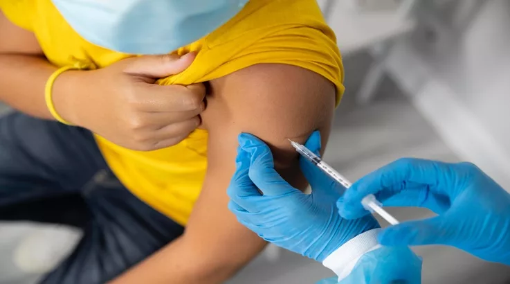 Vacina na escola: Alunos da rede municipal de Caçador serão imunizados contra meningite, hepatites e HPV 1 Vacina