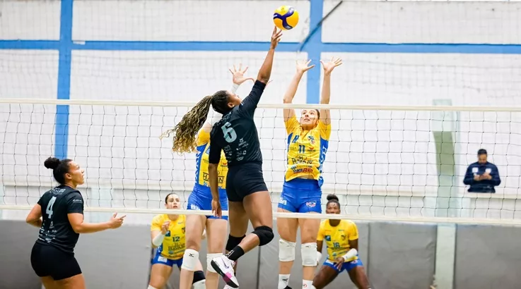 Vôlei Feminino: Napoli enfrenta líder Pinhalense na sexta-feira em Videira 1 vôlei