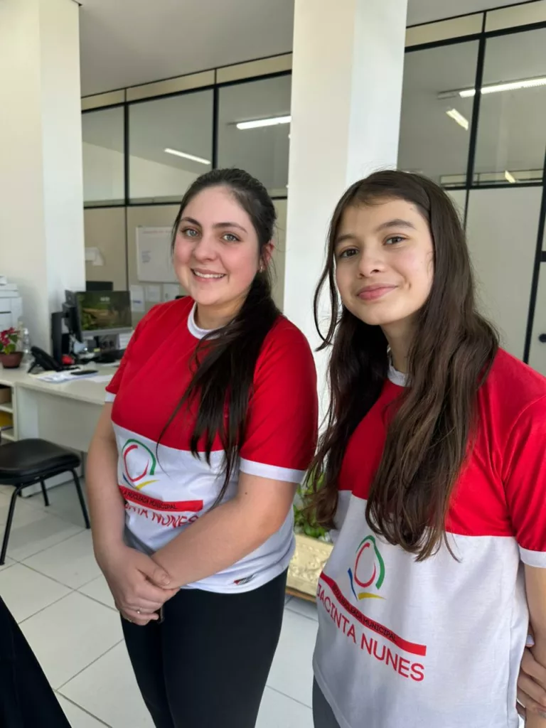 Vereadores mirins de Rio das Antas visitam a justiça eleitoral de Caçador 14 2 3
