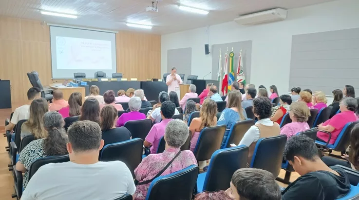 Palestra da RFCC na Câmara de Rio das Antas orienta e emociona 4 IMG 20251027 193440315 HDR