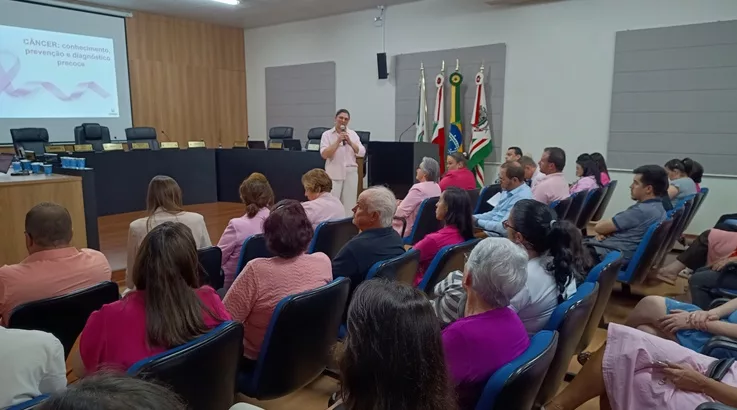 Palestra da RFCC na Câmara de Rio das Antas orienta e emociona 3 IMG 20251027 193445788 HDR