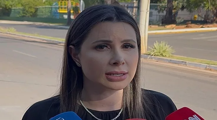 Bolsonaro defende Carlos Bolsonaro e Caroline de Toni ao Senado Carol