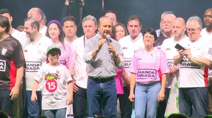 Dário Berger recebido com pompa e circunstância no MDB 1 Dário