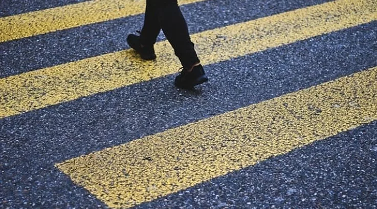 Policial acusado de atropelar e matar homem na faixa de pedestre enfrentará júri  1 faixa