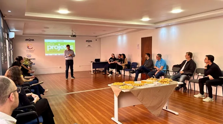 Inova Contestado lança Escritório de Projetos para impulsionar a inovação em Caçador reunião