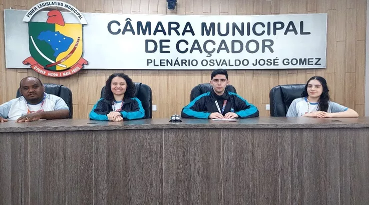Câmara Mirim de Caçador elege nova Mesa Diretora 2 mesa1