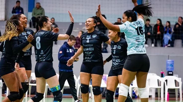 Vôlei Feminino: Napoli volta a jogar em casa após cinco jogos 3 napoli2 3