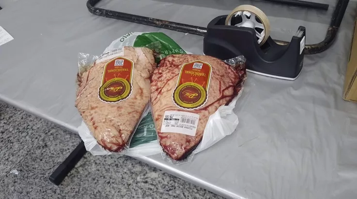 Homem é preso após furtar peças de picanha em supermercado em Caçador 1 picanha