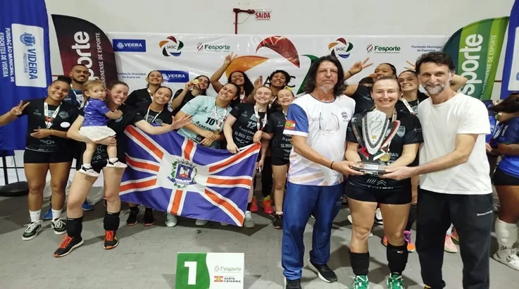 Caçador é campeão geral regional do Jasc 2025 6 trofeu7