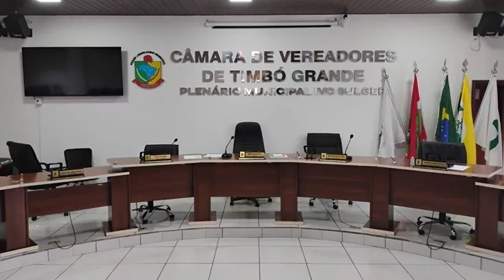 Ex-presidente da Câmara de Timnbó Grande e mais oito são denunciados por condutas ilícitas 1 Câmara