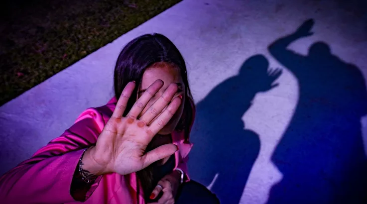 Homem armado é contido pela PM após ameaçar família em Caçador 1 violência