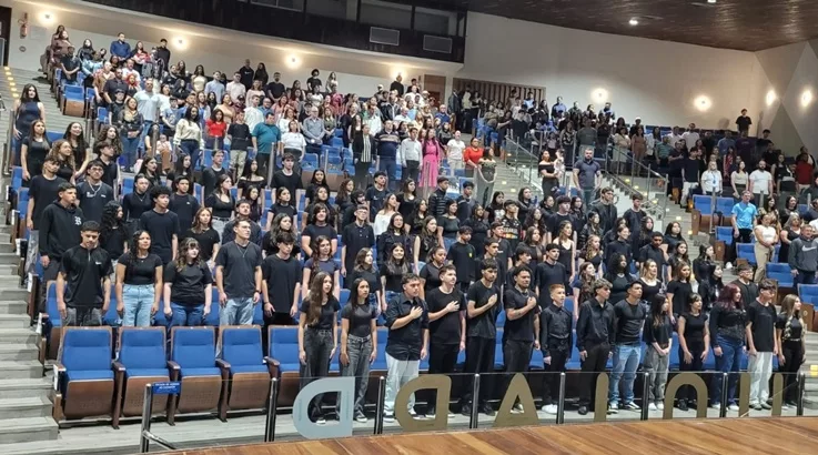 Senai de Caçador forma mais de 200 jovens das Turmas de Aprendizagem Industrial 2025 1 formatura