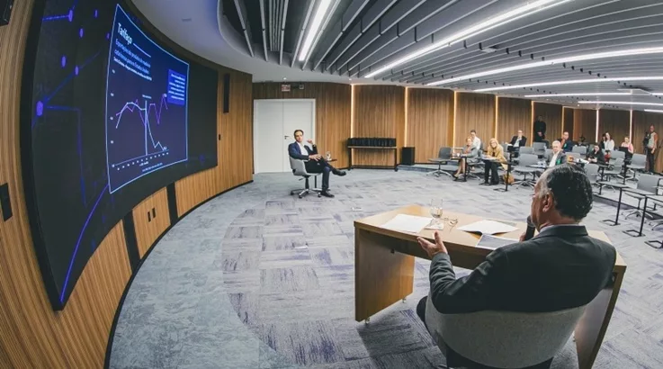 Para Fiesc diversidade da indústria de SC garantiu crescimento em 2025 1 entrevista