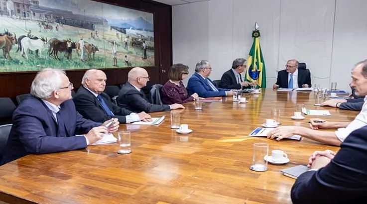 Tesser representa Fiesc em reunião sobre defesa do setor moveleiro e reversão do tarifaço 3 movel2