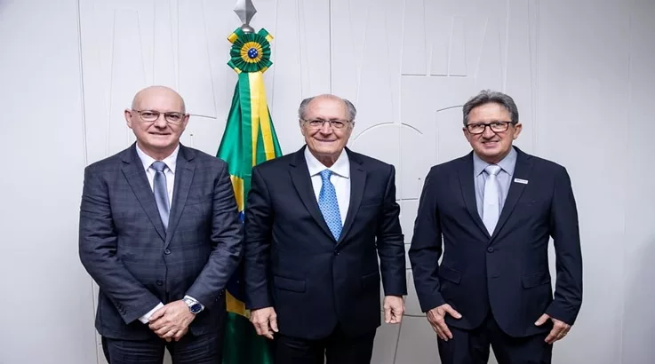 Tesser representa Fiesc em reunião sobre defesa do setor moveleiro e reversão do tarifaço 4 movel3