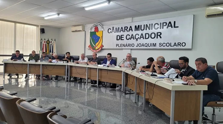 Vereadores de Caçador aprovam mais de R$ 8 milhões em emendas impositivas 1 sessão